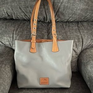 Shoulder bag Dooney & Bourke